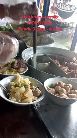 Mie Kocok Persib 
