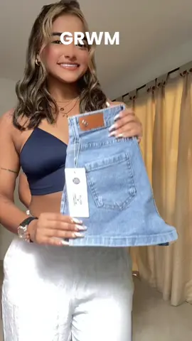 GRWM: Un short denim y un body blanco serán tus mejores aliados para sacarte de apuros cuando no sabes qué usar 😘 (el pantalón blanco es así ) #fashiontiktok #levisshort #levisdenim #easyoutfitideas #creadoradeoutfits    
