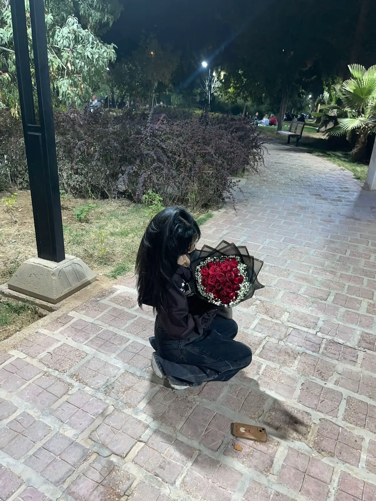 تا ابد کسایی که گل میخرن برام >>>>