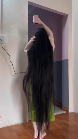 Gội thì nhanh mà sấy thì lâu 🤣 #hangtocdai #phuyen #longhair 