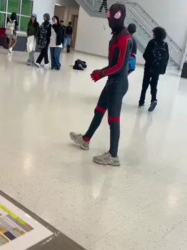 Your friendly neighborhood spider #dearbasketball🏀 #fyp #robdillingham #foryoupage #viral 