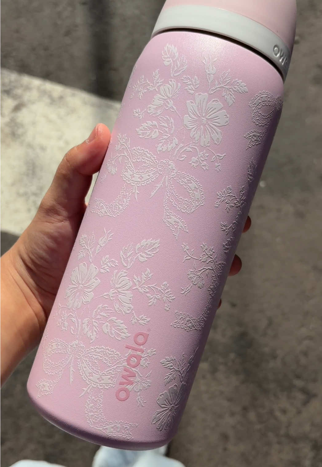 glad I waited for her 🥹 🎀🌸@Owala @Urban Outfitters  #owala #owalawaterbottle #pink #coquette #urbanoutfitters 