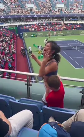 Swedish Chinese Karen gets kicked out of tennis game in China #tennis #china #karen 