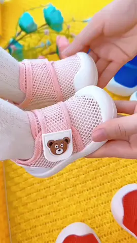 Giày tập đi chống trượt cho bé, lưới thoáng khí, nhẹ như bông, mát như không #giaytapdichongtruot #giaytapdichobe #giayluoitapdichobe #giaytapdi #xuhuongtiktok 
