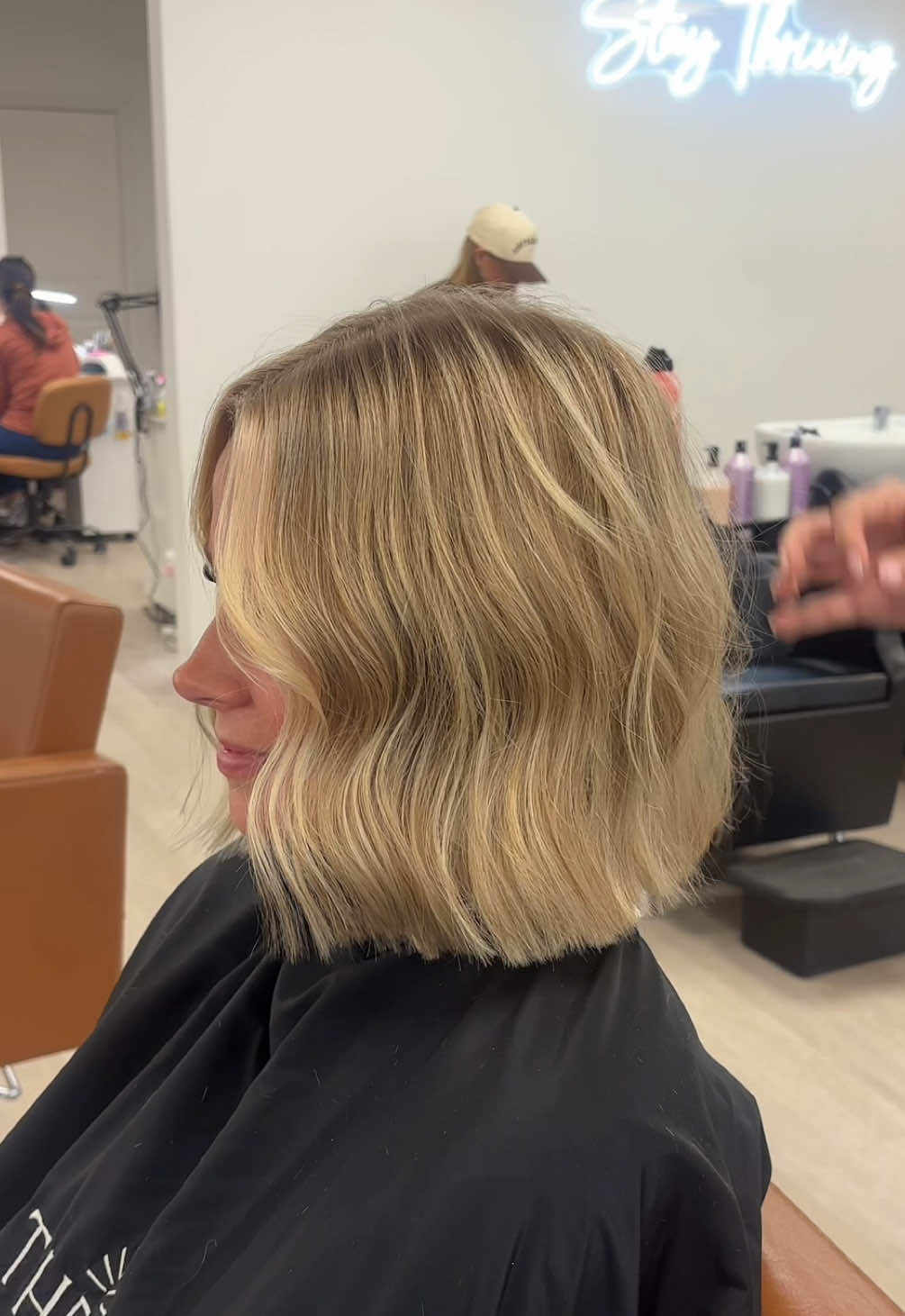 let’s take a bright blonde darker for fall 🤎🫶🏼 #hairstylist #livedinhair #livedincolor #lowlights #oldmoneyblonde @Redken @Kenra Professional @house of foils @Thrive Salon 