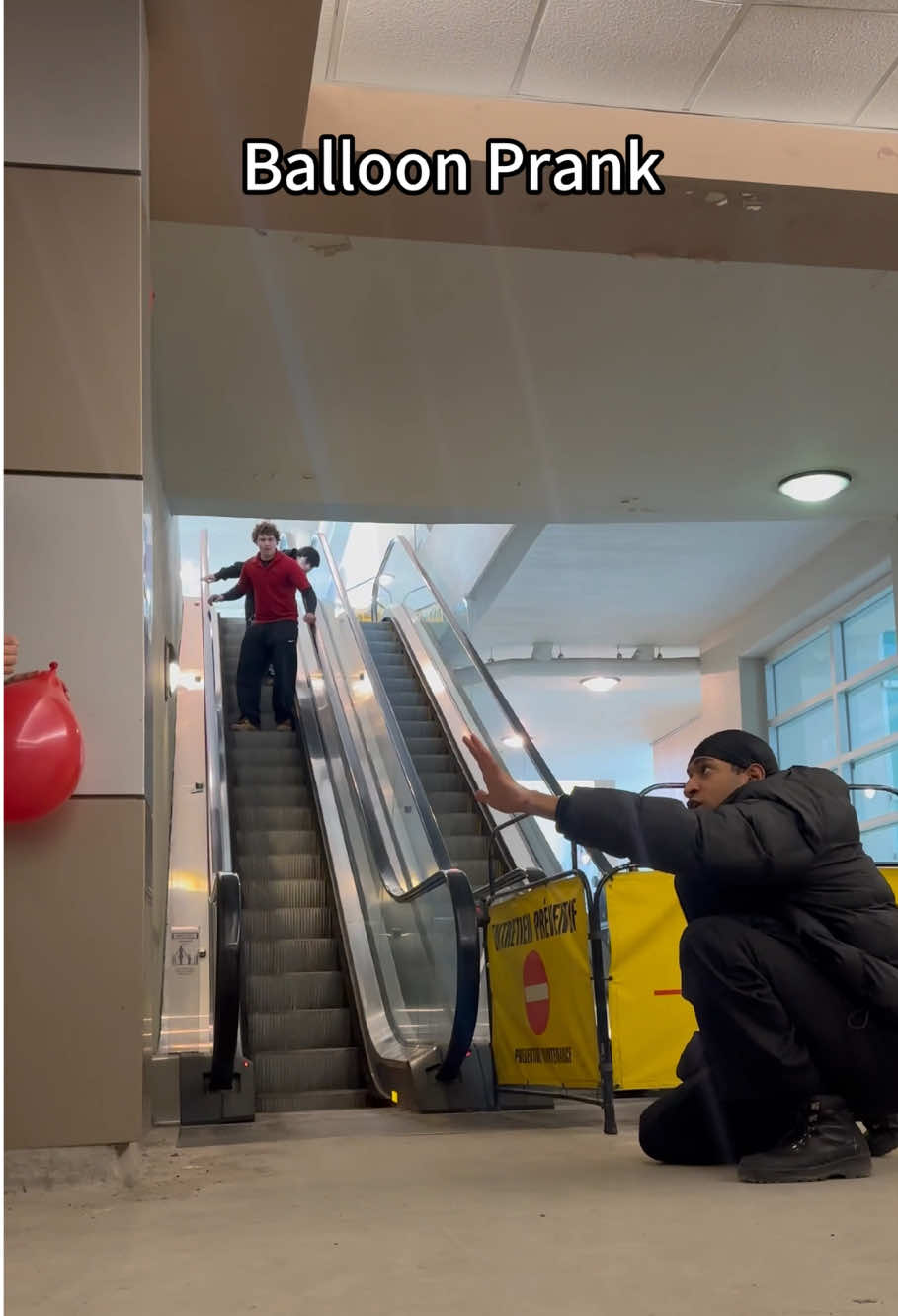 Balloon pranks in public places (No dangerous acts depicted; prank performance only.)#prack #funnyvideo #fyp #usa #failure
