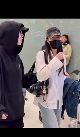 Gia đình cười vui nhỉ #lingorm #หลิงออม #linglingkwong #ormkornnaphat 