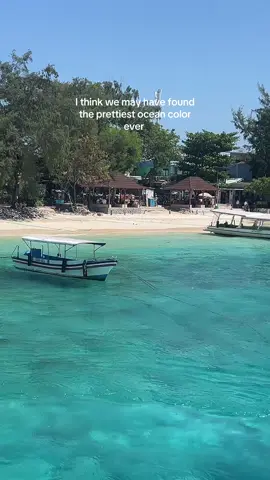 Waimanalo blue across the pacific 🩵 #lombok #giliairferry #oceanblue 
