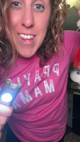 The best gift to give @She’s Birdie #safetyalarm #personalalarm #tiktokshopcreatorpicks #falldealsforyou #tiktokshopfalldealsforyou 