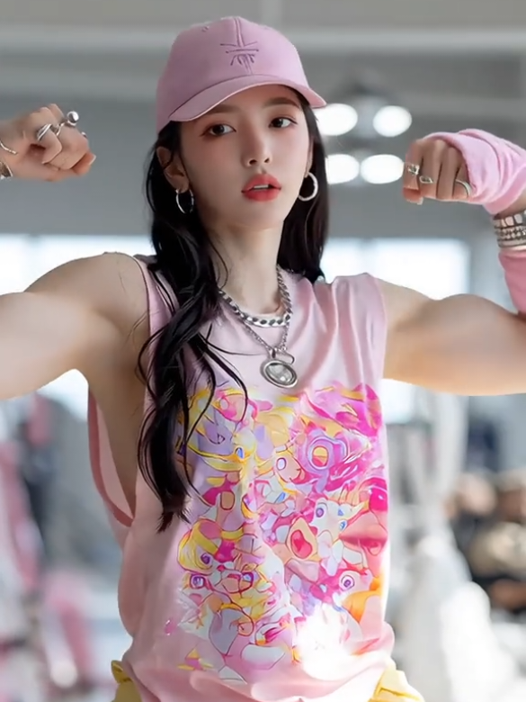 Today's Outfit of the Day #OOTD, #fashiontutorial, #outfitinspo, #fallfashion, #creatorsearchinsights 