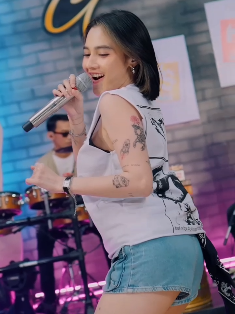 Arlida Putri - Nglarani Ra Kiro - Kiro #arlidaputri #music #nglaranirakirokiro #fyp 