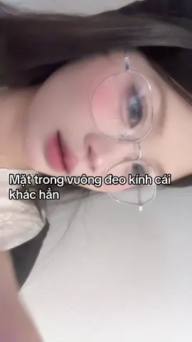 Team mặt tròn vuông đâu ạ? #kinhmatlily #mattronvuong #tipchonkinh #kinhmat #makeup 