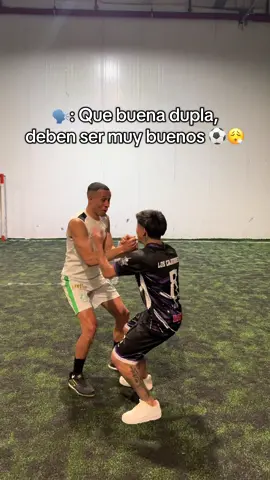 Mi bro y yo sacando el prime…⚽️😅 @wilkpo_valentin14  🫂 #futbol⚽️ #mirealyyo #jugandofutbol #humor #prime 