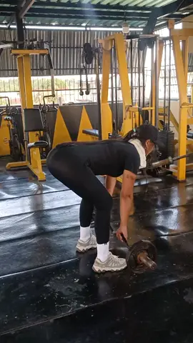 Comenzamos nuevamente🫠 #gym #feliz #Loba 