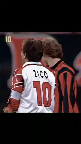 They were there that year, meeting and playing to remember their togetherness in a beautiful match. #legend #football #thebest 