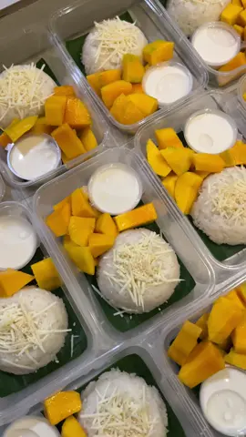 Musim mangga telah tibaaa 🙌🏼 Kita keluarkan menu favorit customer 