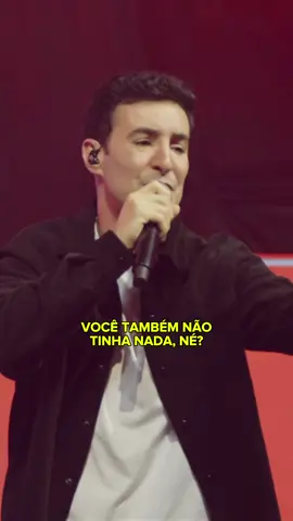 Quando você não tem nada, é Deus quem faz tudo acontecer 🙌🏻