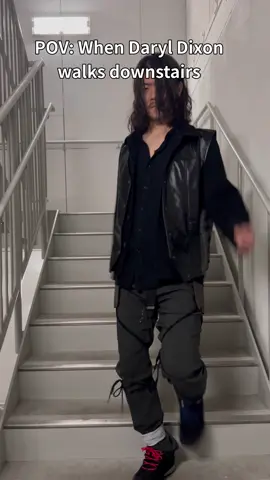POV: When Daryl Dixon walks downstairs.#thewalkingdead #daryldixon #normanreedus #twd 