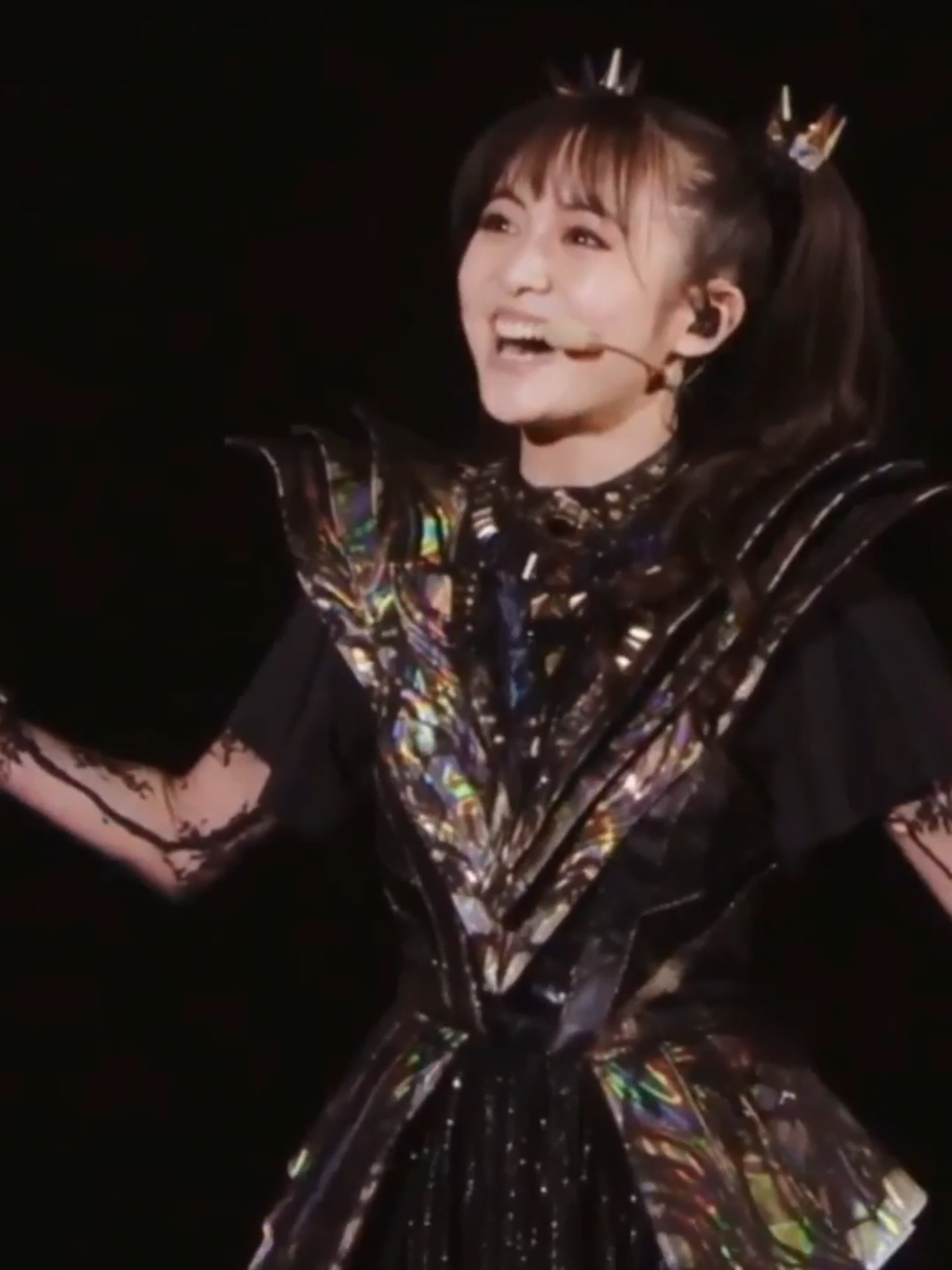 We don't care. How even people can hate babymetal? Ib thexdinarymidzy (Bee) #babymetal