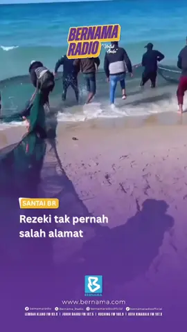 Penduduk Gaza mendapat rezeki yang tidak disangka kerana dapat menangkap ikan ketika tentera Israel ‘sibuk’ menahan konvoi misi kemanusiaan Global Sumut Flotilla (GSF) pada Khamis. #santaiBR  #GSF #GlobalSumudFlotilla #Gaza Kredit:TT yousef_j9000