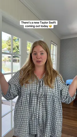 It feels like Christmas Eve swifties 🧡 