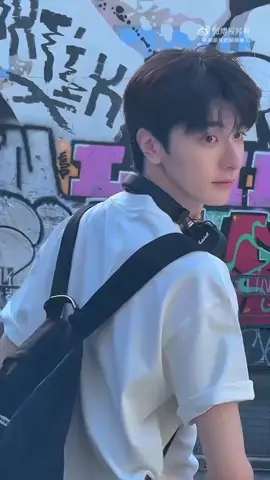 #CapCut 😎🙈 #linyi林一 #nicesong #bangladesh🇧🇩 #fypppppppppppppppppppppppppppppp @#foryou @TikTok @For You House ⍟ @TikTok Bangladesh 