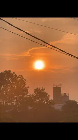 Jika fisik penentu rasa suka maka aku tidak akan perna di sukai selamanya #fyp #sunrise #senja #masukberanda #fypシ゚ 