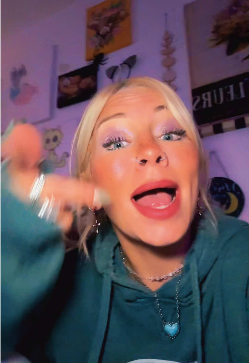 #caughtslippin 🩷 #feelme 😏 #FDT 🩵🦋🩵 #cultbehavior 