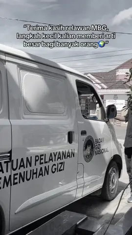 Terima kasih para relawan MBG, dibalik senyum dan kerja keras kalian, banyak hati yang merasa terbantu❤️  #mbg #fyppppppppppppppppppppppp #makangratisprabowo #sppg #palembang 