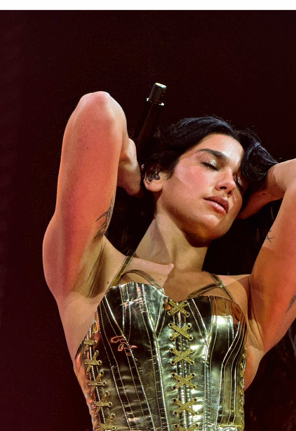 @Dua Lipa performing “physical” with the Dallas Cowboy cheerleaders at #RadicalOptimismTour Night 2! 💙💙💙 #dualipa #fyp #beauty #dallascowboys 