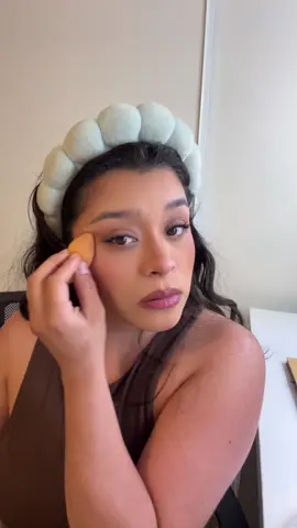 Un pequeño retoque #makeup #skin #lips #music #maddona 