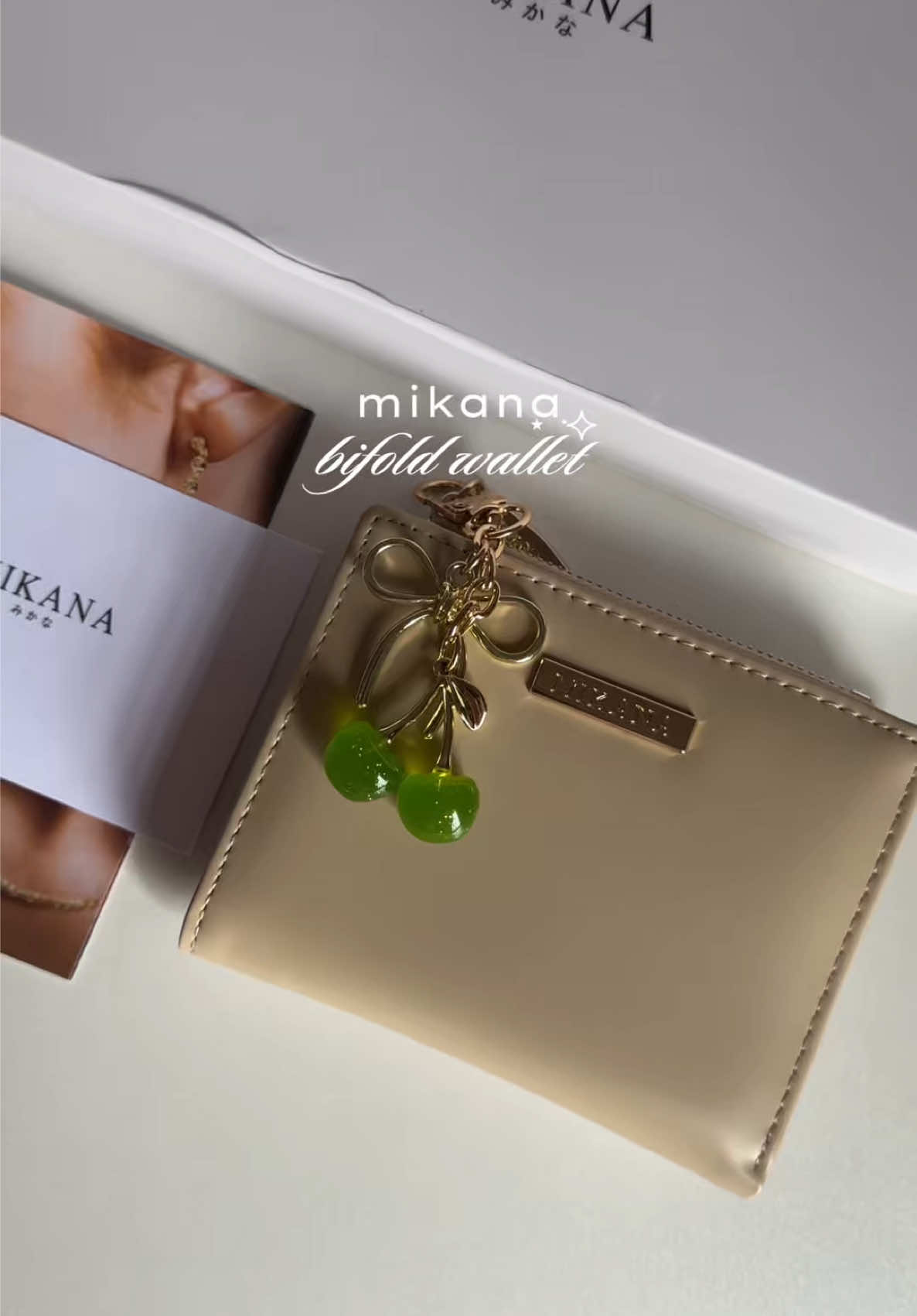 my new wallet has arrived! 💳✨💵 #bifoldwallet #coinpursewallet #mikanawallet #womenswallet #mikanasatoru