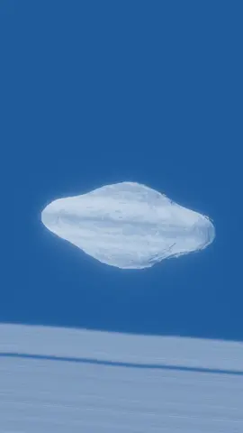 ギリシャ神話の天空を担う巨人の名を継ぎ、土星の外環を守る月──アトラス（Atlas • 直径30km）#Atlas #Saturn #Moons #Space #アトラス