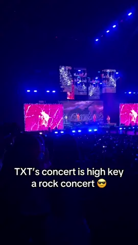 MY ROCK HEART IS FULL 😝#txt #TXTMOA @TOMORROW X TOGETHER @Prudential Center 