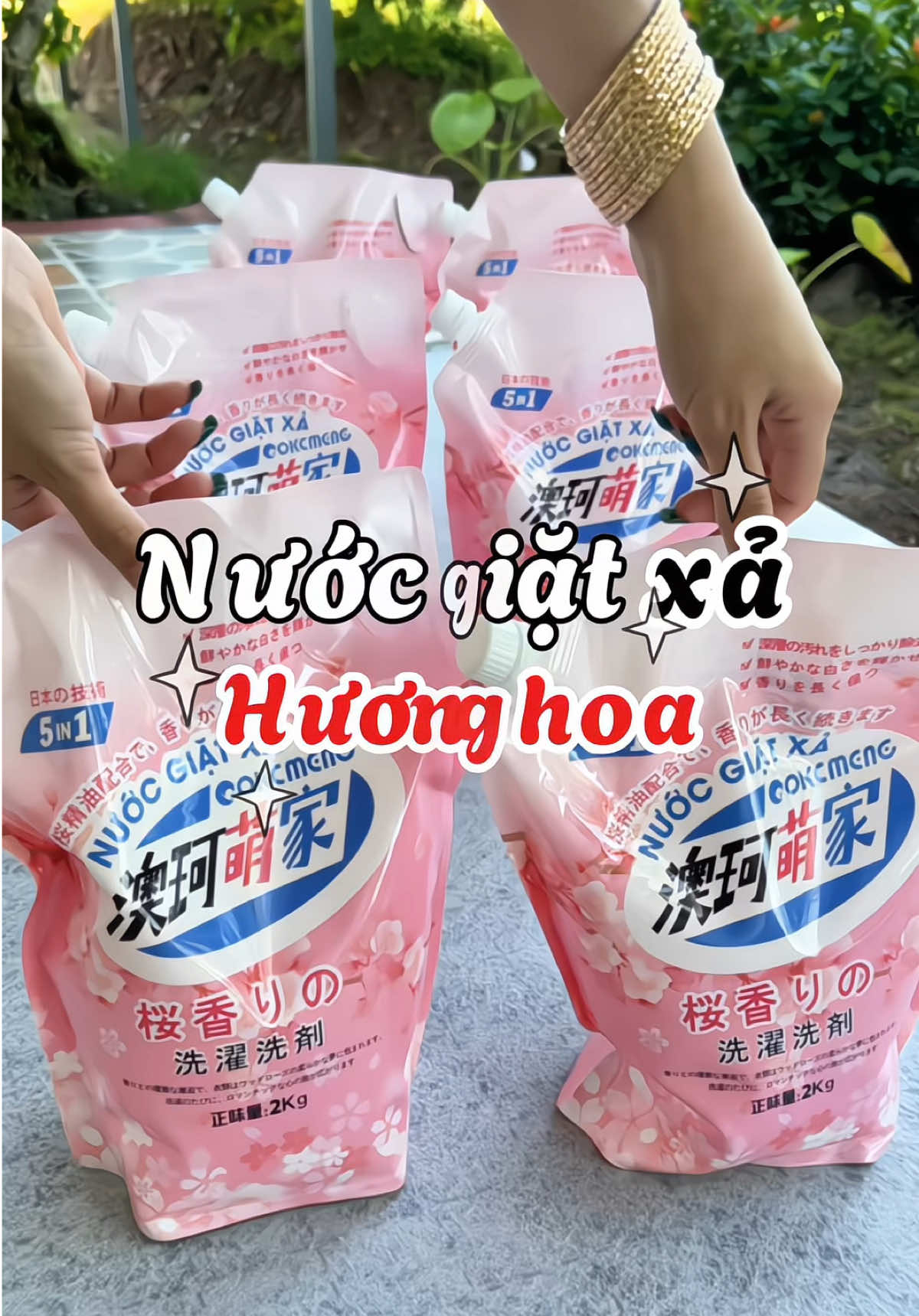 Nước giặt xả 5in1 hương hoa anh đào