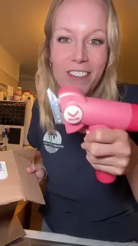 Cordless. Powerful. Precise. 💪 Cut through fabric, cardboard, or plastic like butter — and it’s on major sale 👀 #tiktokshopcreatorpicks #tiktokshopfalldealsforyou #tooltok #diyfinds #lifeupgrades