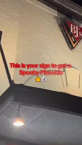 #bjrestaurant #spooky #spookytreats #spookyseason #halloween #HalloweenTreats #pizookie #hrious #fy #fypシ゚viral #sweettooth #sweettreat 
