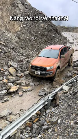 Thiên đường sạt lở Phình Hồ #fordranger 