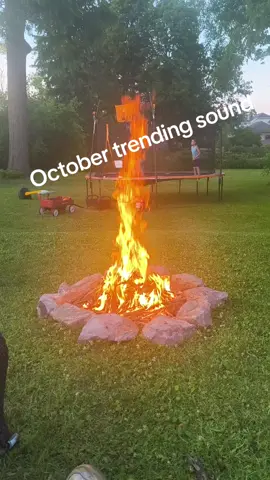 October trending sounds! #october #7seconds #halloween #trending #firstofthemonth 