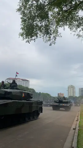 Gladi bersih HUT TNI KE 80#huttni80 #tniindonesia🇮🇩 #alusista #tankleopard 