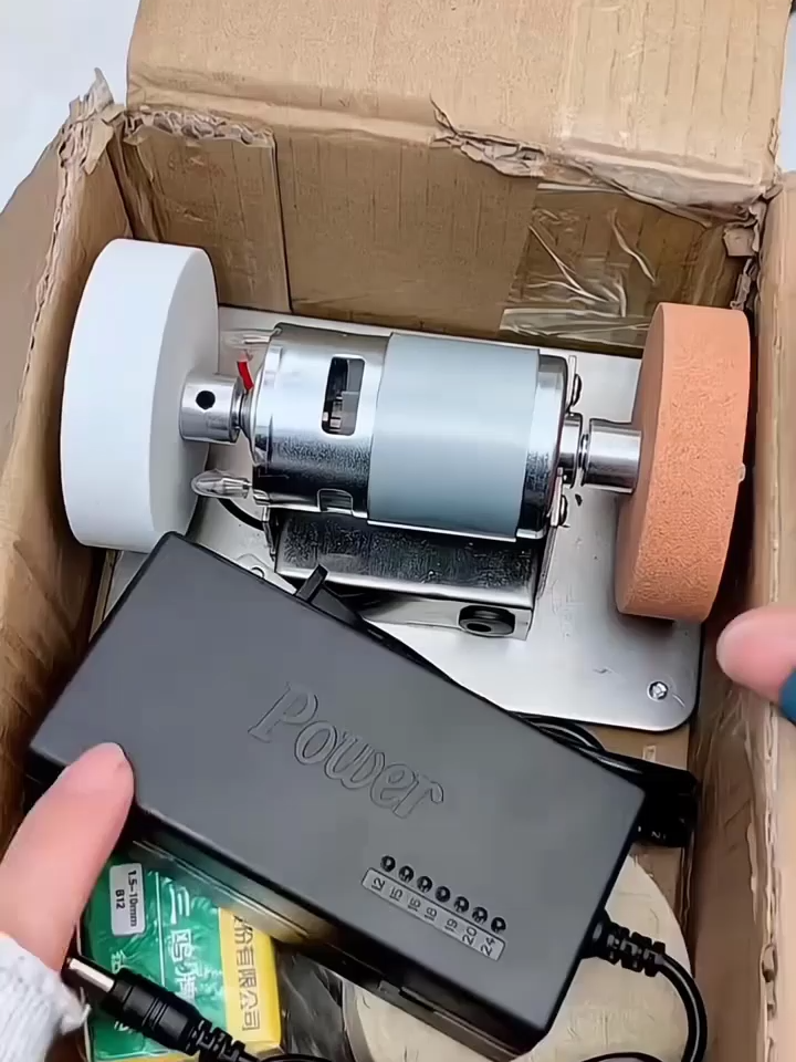 Beli 1 Percuma 7 - Diskaun Sampai 70%! Free Shipping + Barang Sampai Baru Bayar (COD)