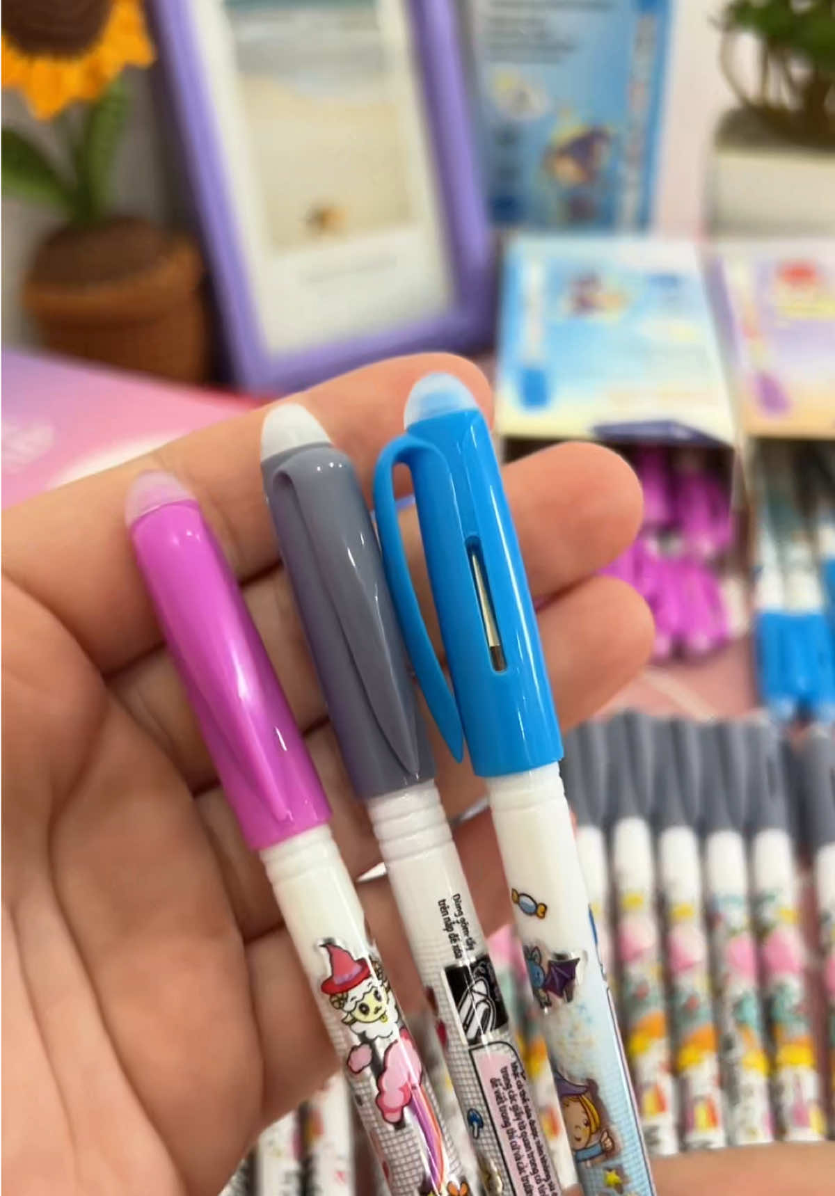 Bút gel điểm 10 rẻ quá ạ #thulinh #butgelhocsinh #butgelxoaduoc #dungcuhoctap #buthocsinh 