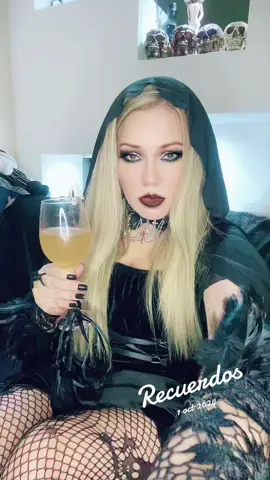 #Recuerdos 🖤🖤🖤💀🌹🍷💀🦇🦇🦇🦇