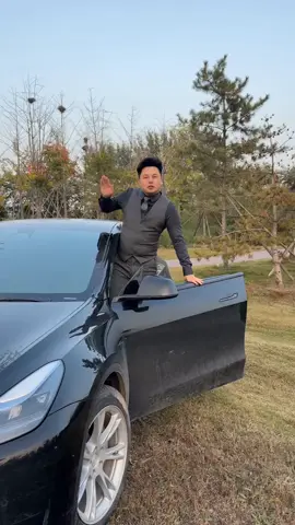 I'm here, dear! I miss you so much, I love you