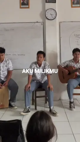 Asikk suaranyaa #akumilikmu #dewa19 #cover  [ 🎥: @Cik ]