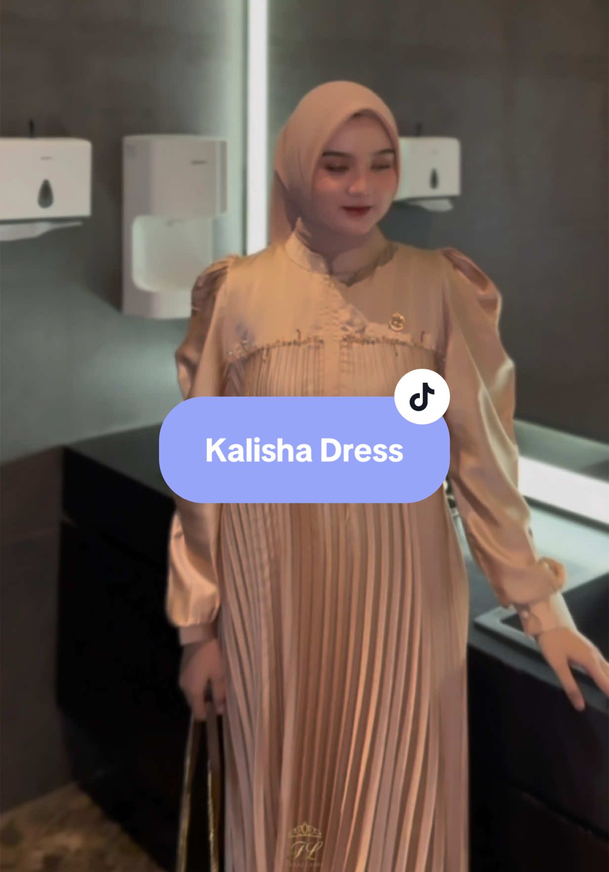 Dress mewah ini bisa kalian dapetin dengan harga lebih murah hanya di Live kita!!! #farazlabel #gamiskondangan #fypシ゚viral🖤tiktok #gamislebaran2026 