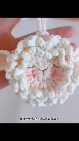 Dịch chart túi cừu mini đựng tai nghe, nguồn douyin #dino_handmade #moclen #handmade #crochet #suutam 