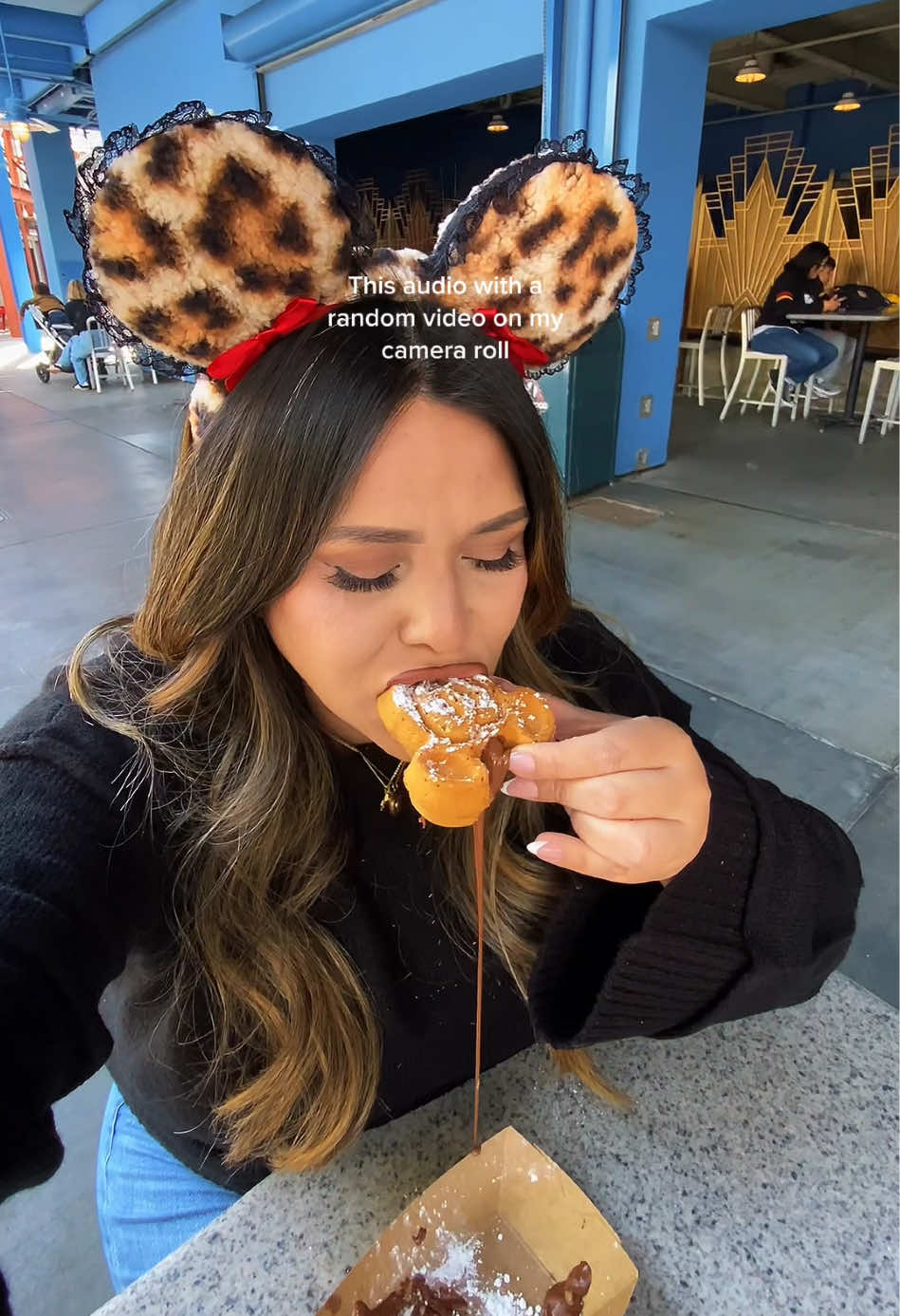 Me 🤝🏼 Disney sweets  🍫  #CapCut #disney #disneyfood 