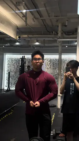 cocok jadi pump cover juga ni longsleeve whittaker #gym #gymmotivation #fyp 