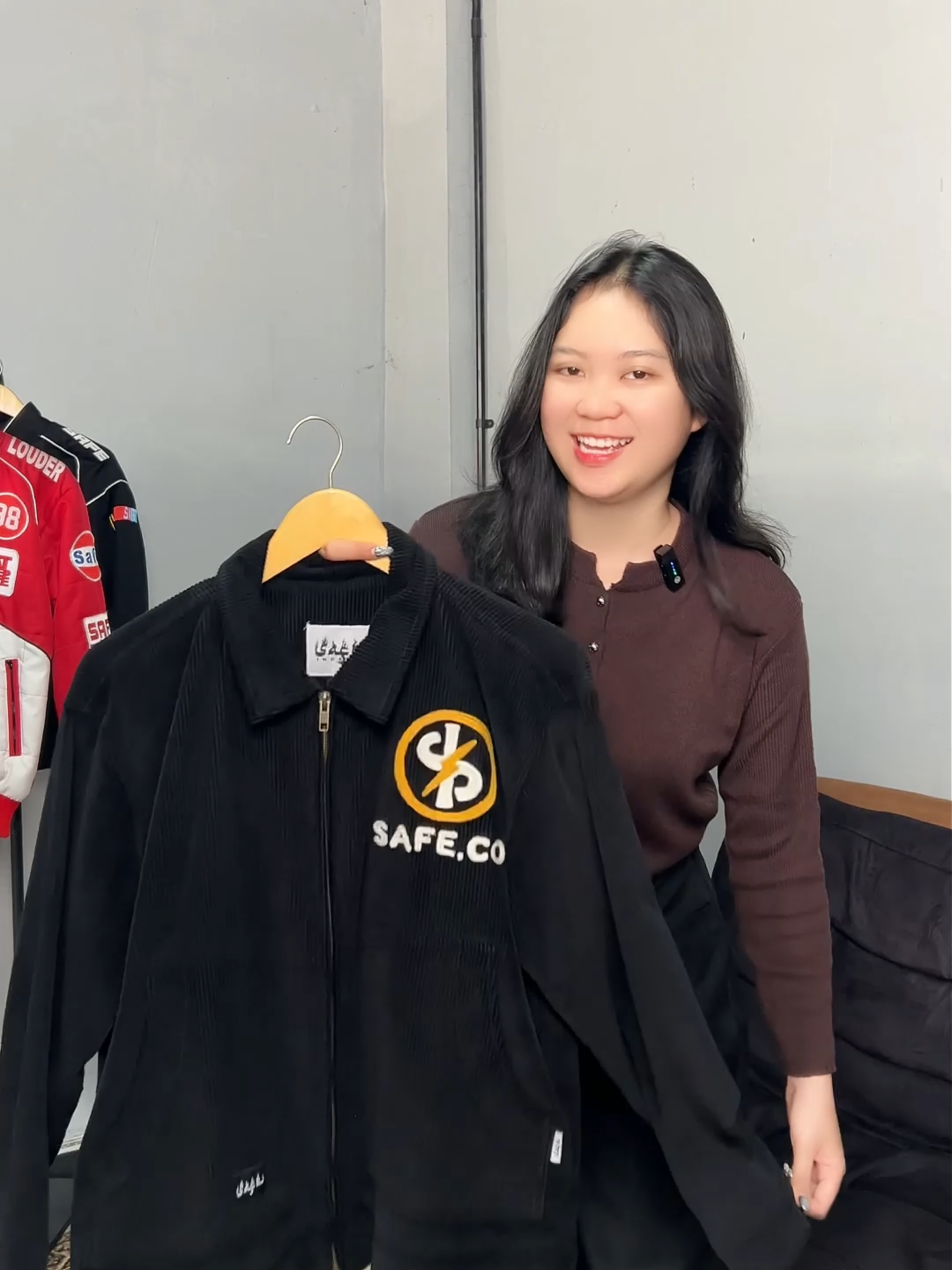 Yakin gamau tampil keren pake jaket corduroy #safeindustries #streetwear #workjacket#jaketcorduroy #urbanstyle